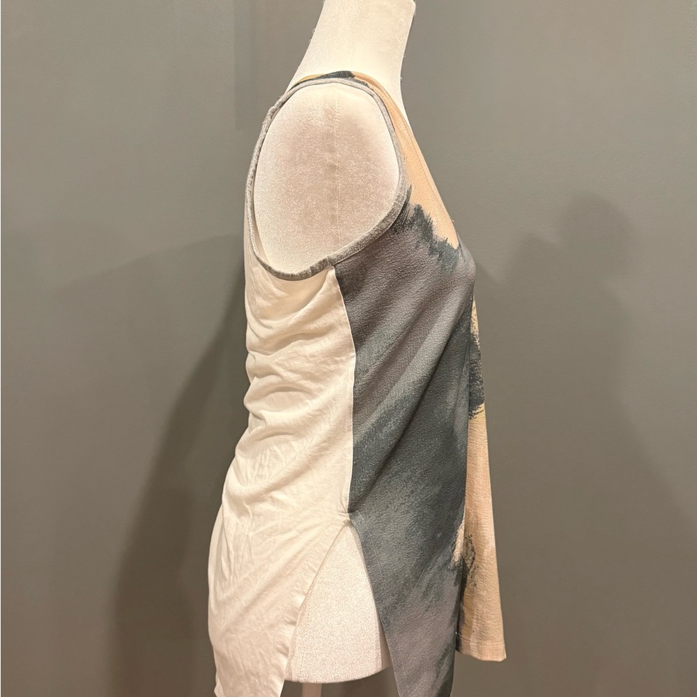 *PRE-OWNED* Zara Women's Size S Watercolor Sleeveless V-Neck Blouse - Picture 2 of 6
